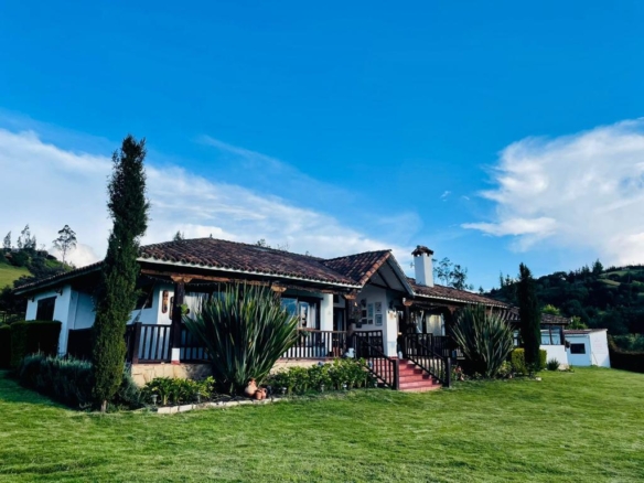 Finca a 40 minutos del peaje Autopista Norte