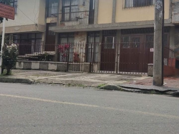 Venta de casa en el barrio Cambulos – Cali