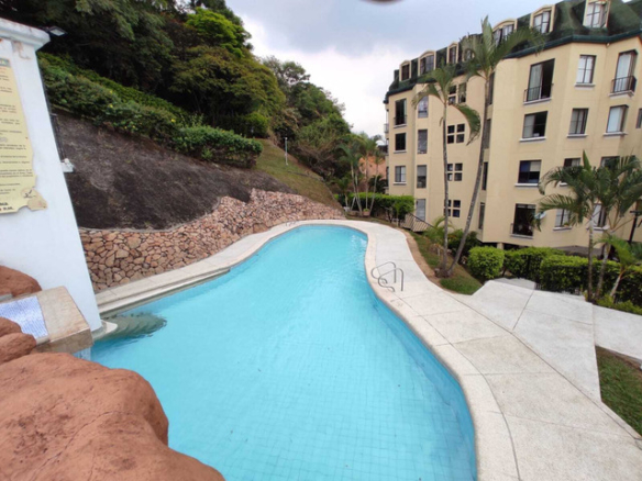 Apartamento en conjunto residencial en sur de Cali