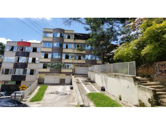 Venta de Edificio en Marianela y Lote en la Mesa de los Santos