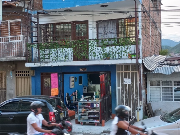 CASA EN PRADOS DEL SUR CALI