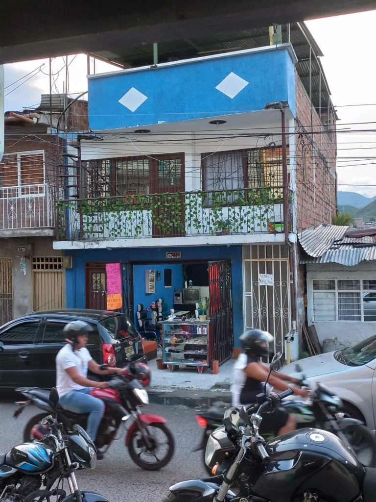 CASA EN PRADOS DEL SUR CALI