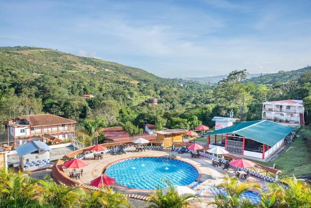Hotel Campestre vía Curiti San Gil
