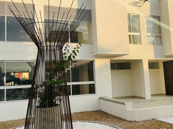 Casa en hermoso condominio Muli en Ciudad Santa Barbara
