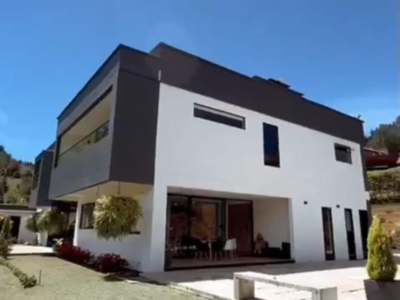Casa Campestre en el Retiro