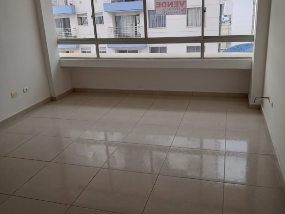 Apartamento en edificio Picasso Cubismo