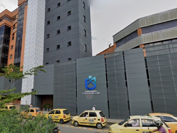 Consultorio en Centro Medico Carlos Ardila Lule