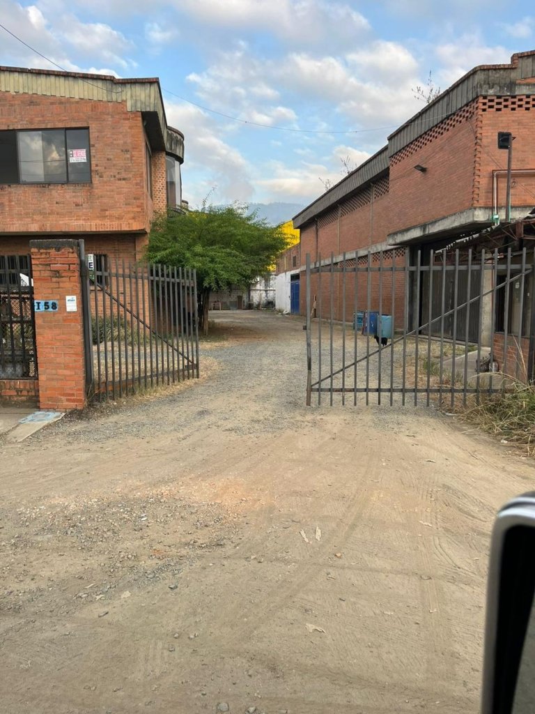 Bodega en sector industrial de Acopi, Yumbo