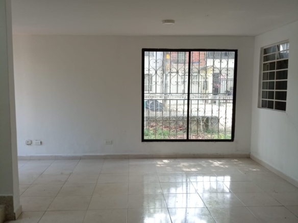vendo casa esquinera barrio santa Anita
