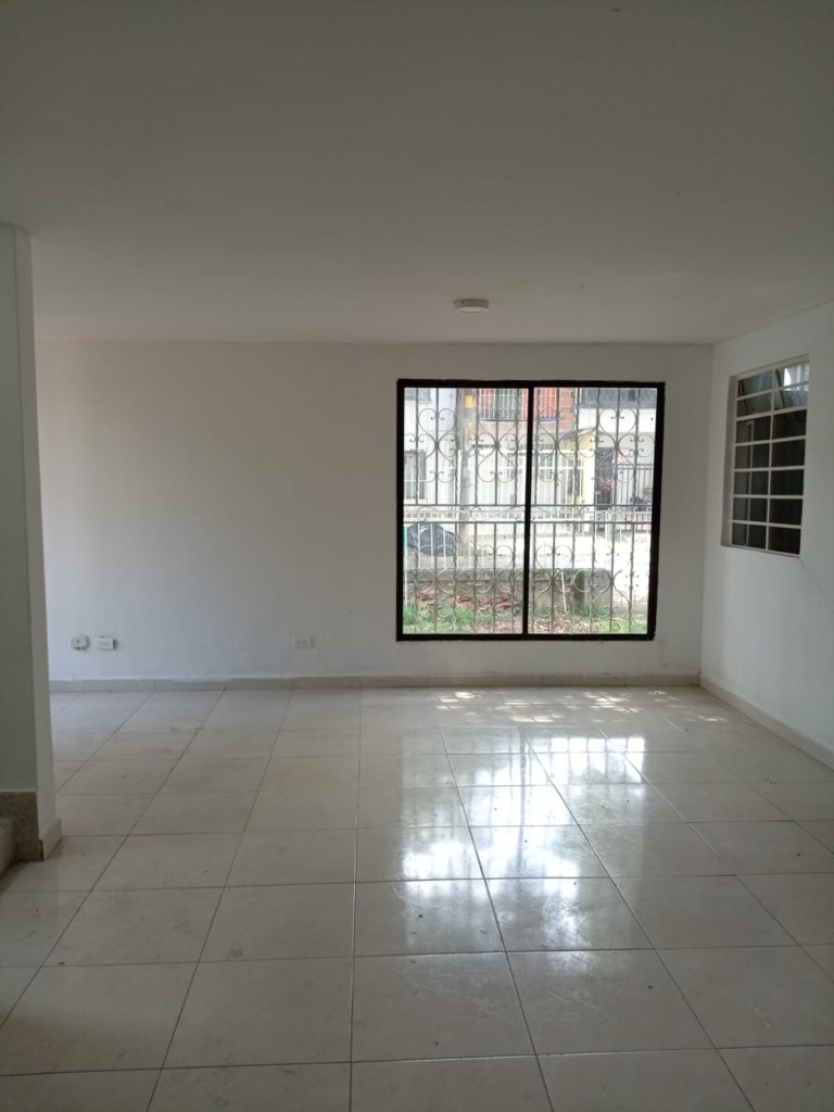 vendo casa esquinera barrio santa Anita