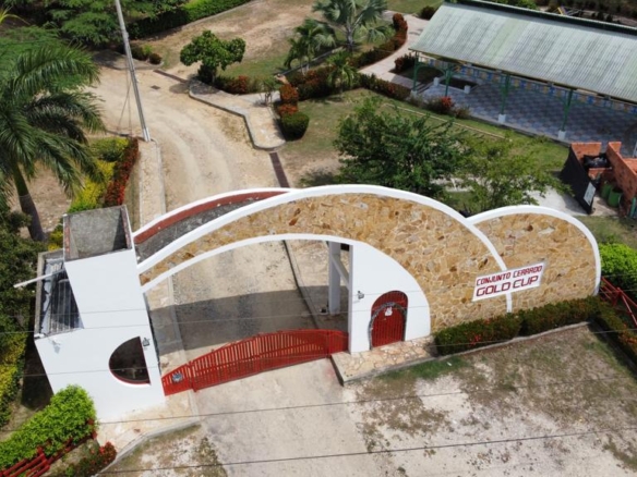 LOTE TOCAIMA ESQUINERO AUTOCONSTRUCCION