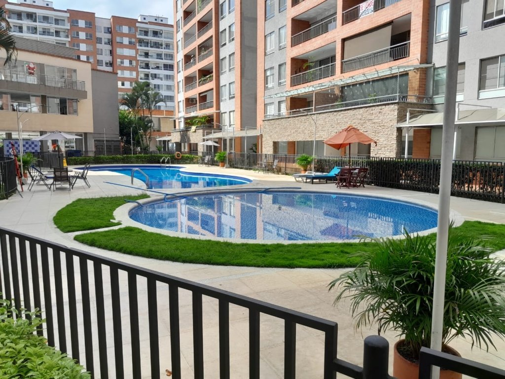 CIUDAD JARDIN VENDO APARTAMENTO PRIMER PISO
