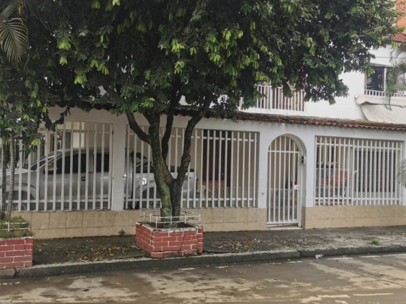 Casa en el barrio primero de Mayo, Cali