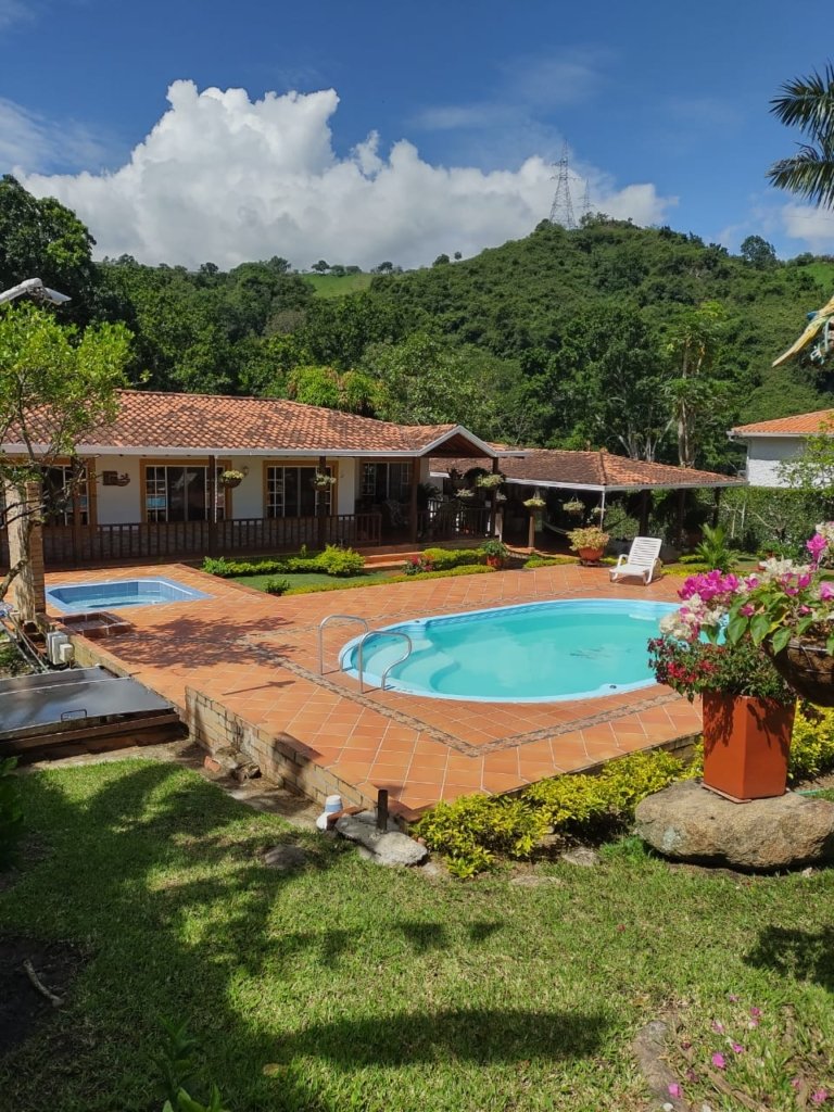 Casa Campestre en Parcelación el Paramito