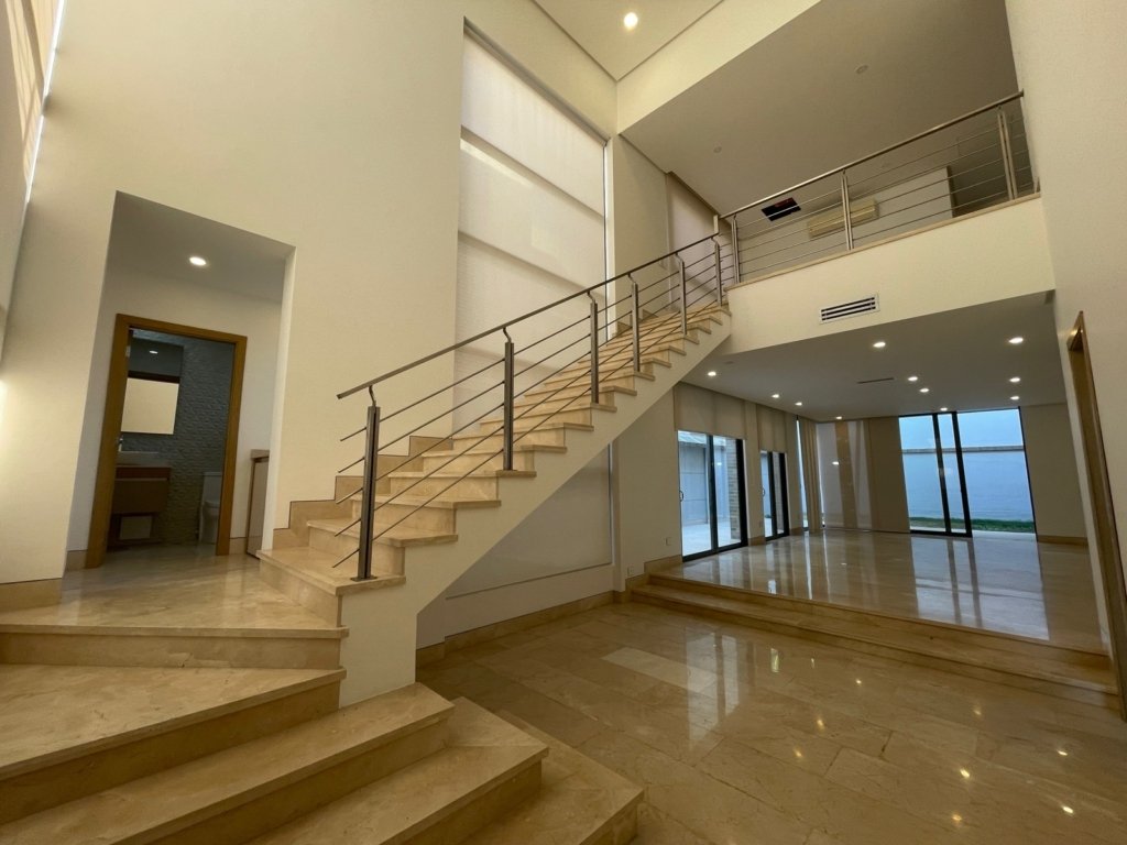 SE ARRIENDA O SE VENDE CASA DE LUJO EN VILLACAMPESTRE