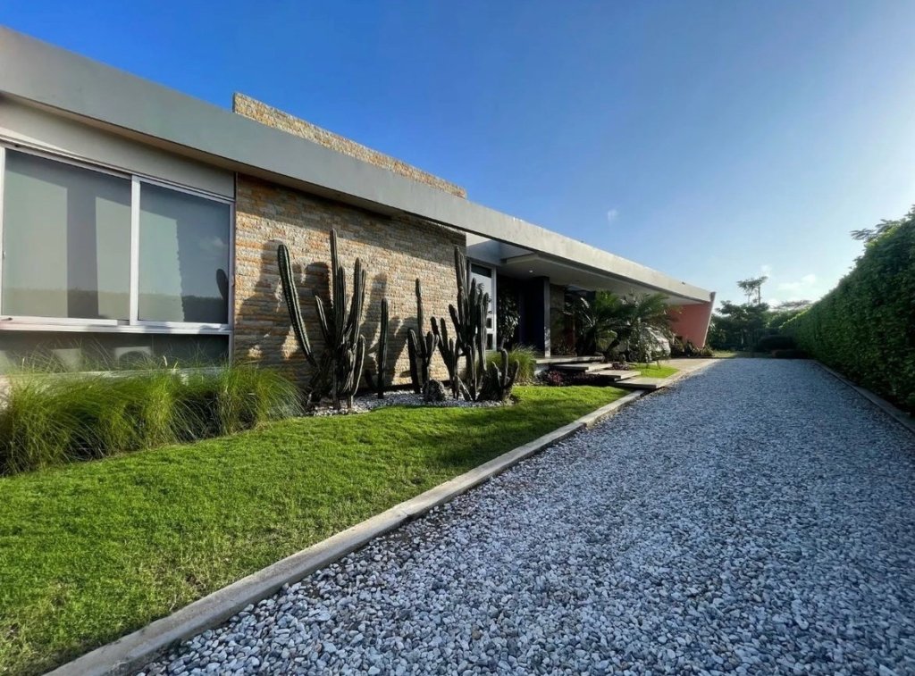 CASA DE LUJO PARA LA VENTA EN EL CAUJARAL