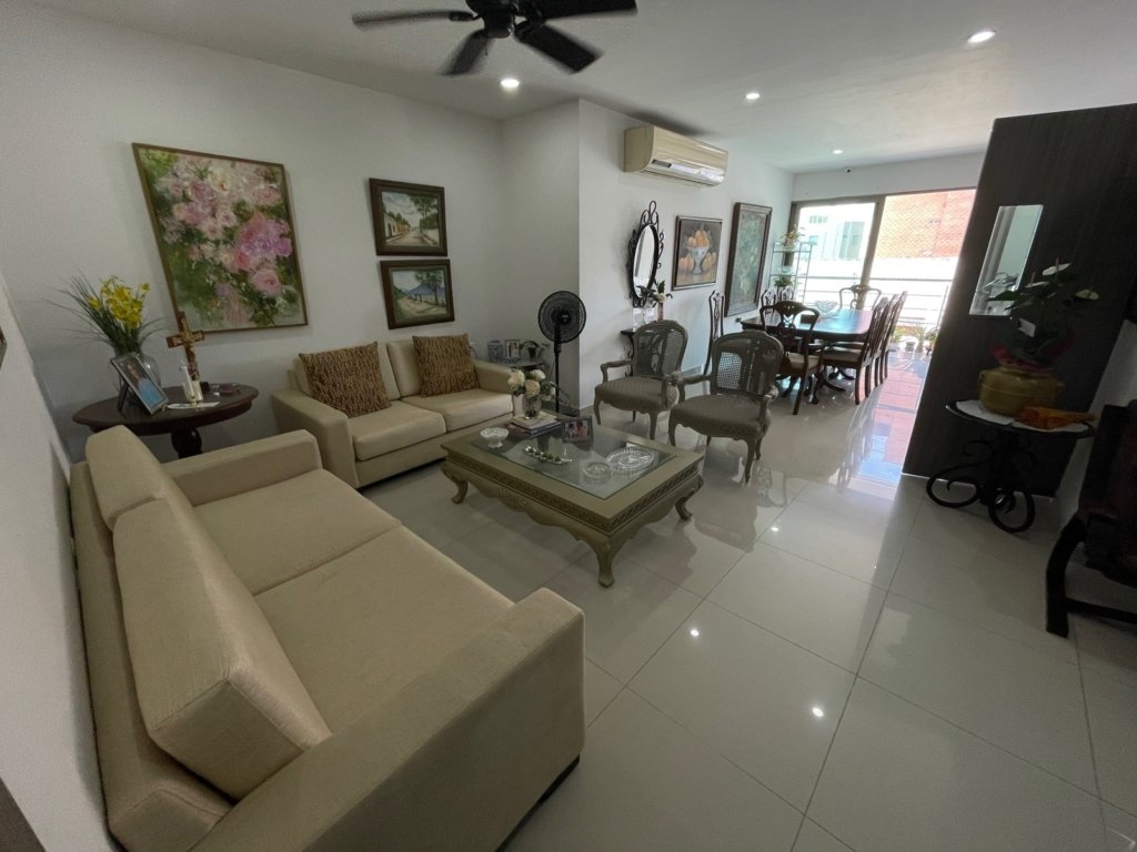APARTAMENTO EN EL BARRIO VILLASANTOS