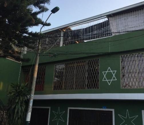 Casa de 3 plantas en sector privilegiado de Villa Colombia