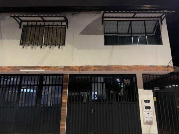 Casa en Molinos Bajos con 4 apartamentos independientes