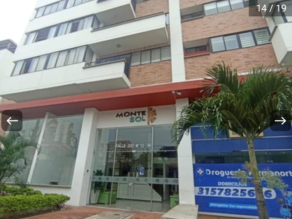 Apartamento en Montesol, Calle 200
