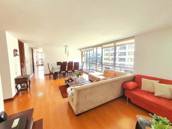 Apartamento Club House, Exterior, Balcón, Estudio, Piso 5. CC Bulevar Niza