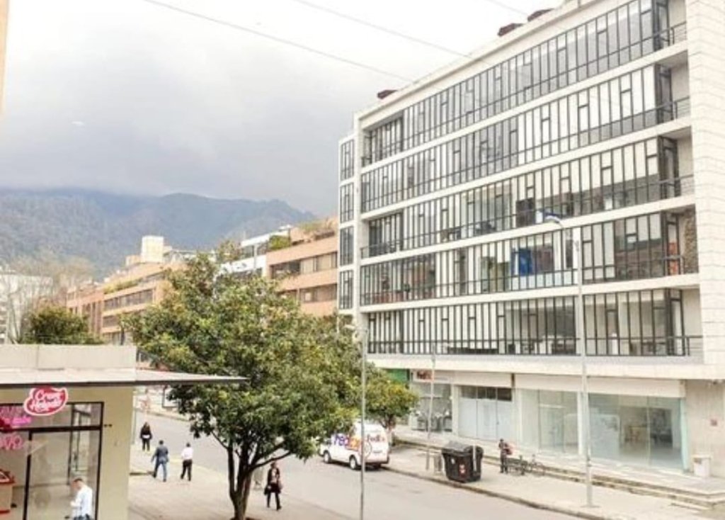 Oficina Cerca Parque 93,