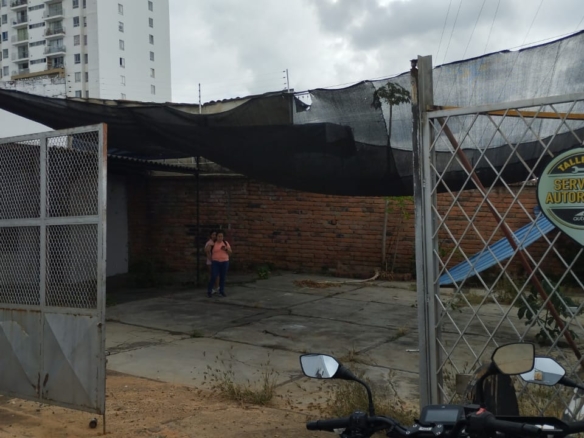 Bodega de 500 metros cuadrados en el Barrio el dorado después de la Plaza Satélite