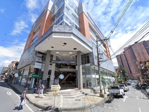Arriendo para estrenar Local en Centro Comercial Itagui Plaza