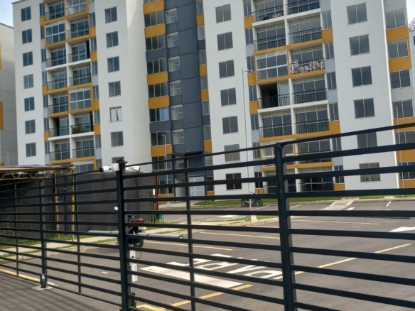 Apartamento nuevo en obra gris en unidad Palmetum Park Club House