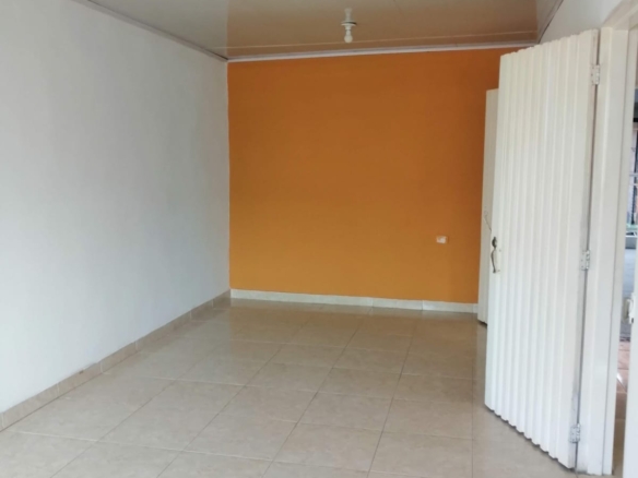 Apartamento en segundo piso en Primitivo Crespo