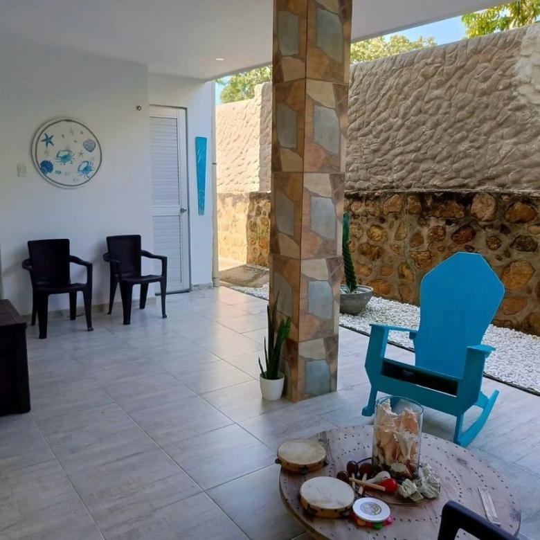 CABAÑA CON PISCINA EN PUERTO VELERO, A CINCO MINUTOS DE LA PLAYA