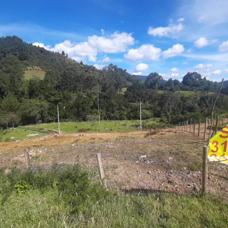 Lote campestre urbano a la entrada de Silvia, Cauca