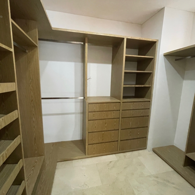 SE ARRIENDA O SE VENDE CASA DE LUJO EN VILLACAMPESTRE