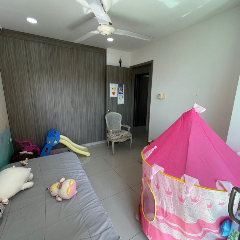 APARTAMENTO EN EL BARRIO VILLASANTOS