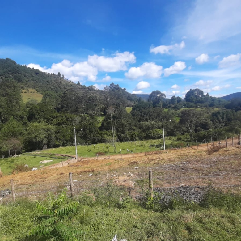 Lote campestre urbano a la entrada de Silvia, Cauca