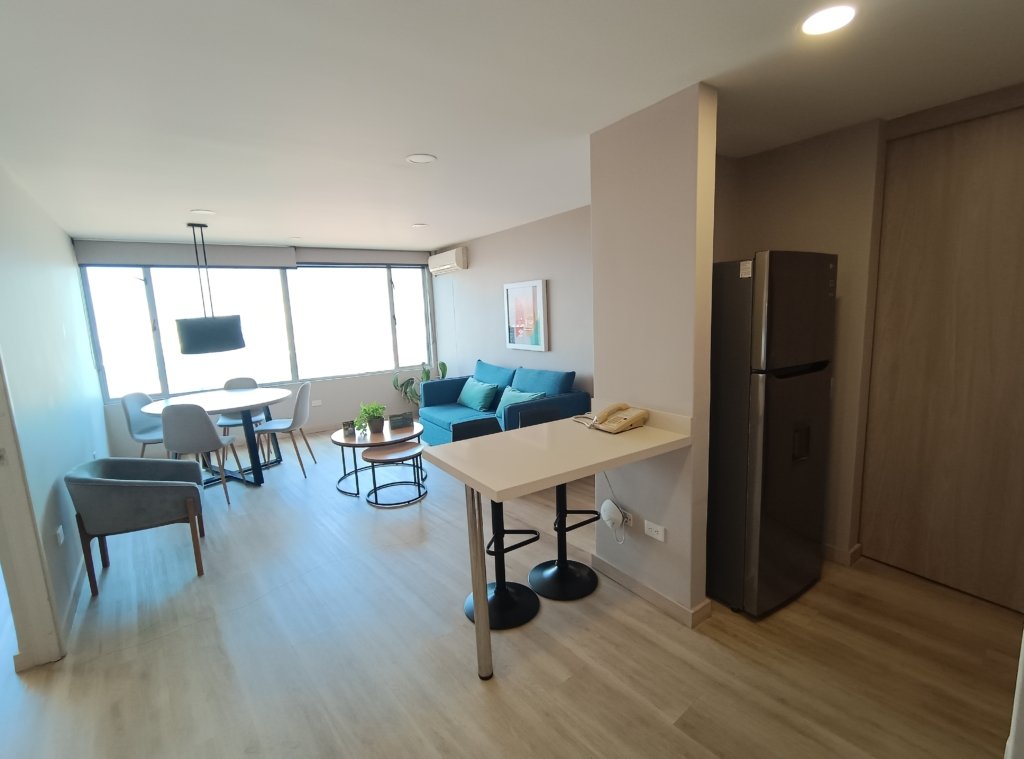 Best place to Live or Invest – Heart of Medellin, Milla de Oro, Walking Distance to Everything