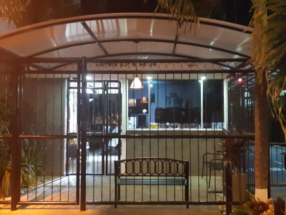 VENTA APARTAMENTO BARRIO CANEY, UNIDAD RESIDENCIAL LA FARFALA – ESPECTACULAR VISTA A LOS FARALLONES