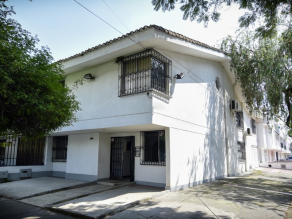SE VENDE ESPECTACULAR CASA PARA VIVIENDA O EMPRESA