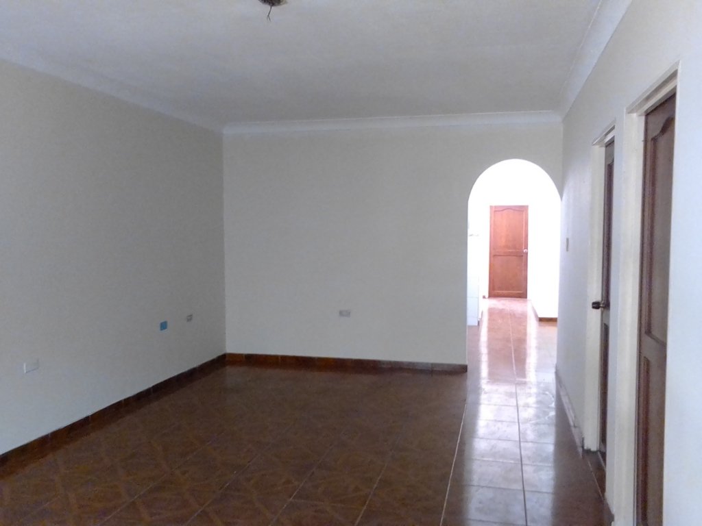 APARTAMENTO EN SEGUNDO PISO EN EL BARRIO JOSE HOLGUIN GARCES