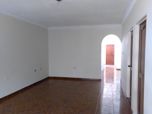 APARTAMENTO EN SEGUNDO PISO EN EL BARRIO JOSE HOLGUIN GARCES