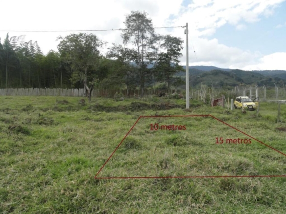 Lote Esquinero en Calima Darien