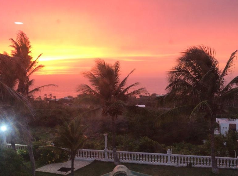 Casa en Altos de Pradomar via al Castillo de Salgar