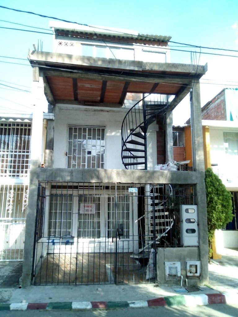 Casa en Urbanización Arboleda Campestre en el Km 6 vía Cali Candelaria 