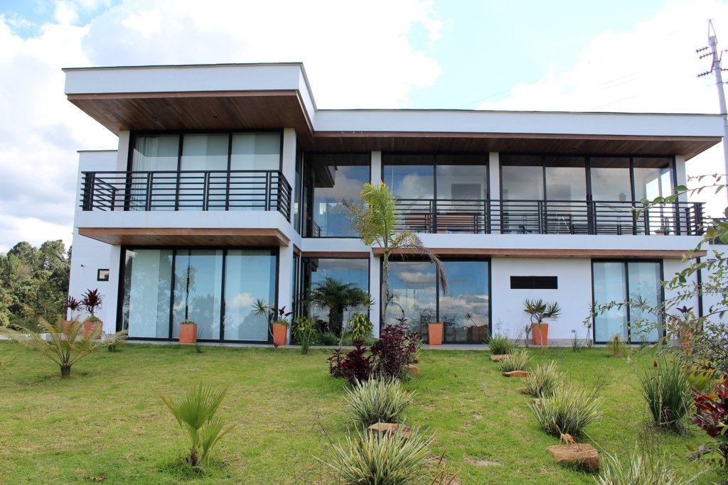 The Mountain Views Say It ALL!! Beautiful Home In Gated Community, El Retiro, Antioquia