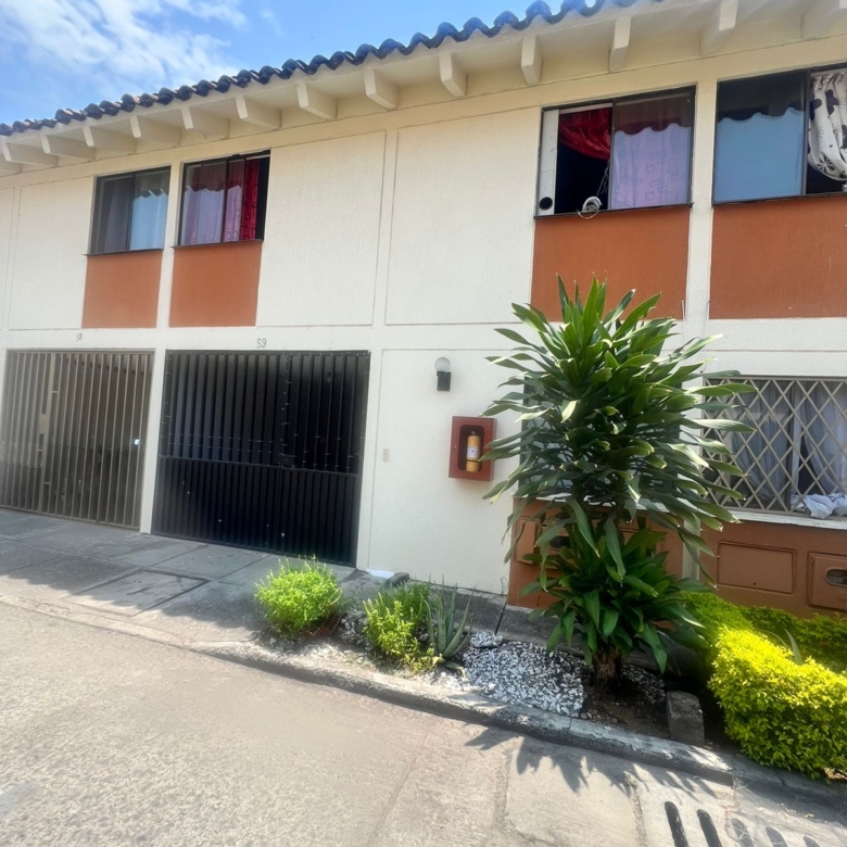Casa en Conjunto Residencial Jardín de Galicia Barrio Metropolitano del Norte