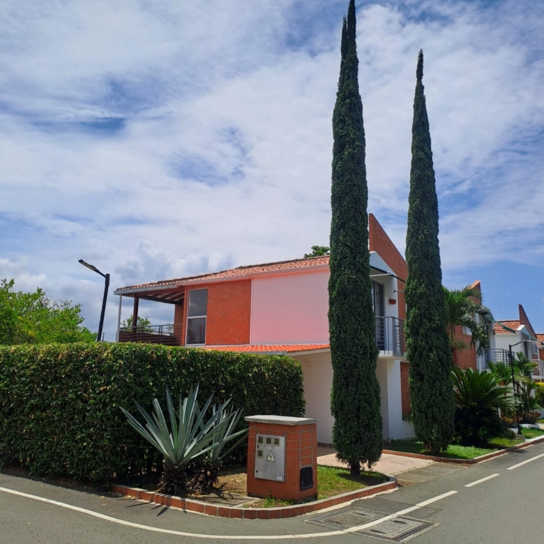 Casa en Condominio Tangelos de Verde Alfaguara