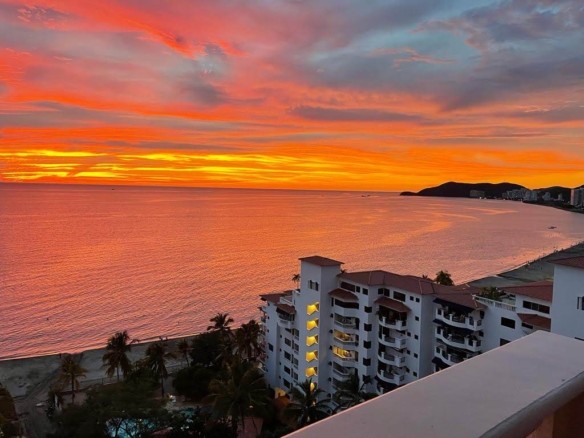 Ocean Front Apartment in Best Beaches of Bello Horizonte, Santa Marta