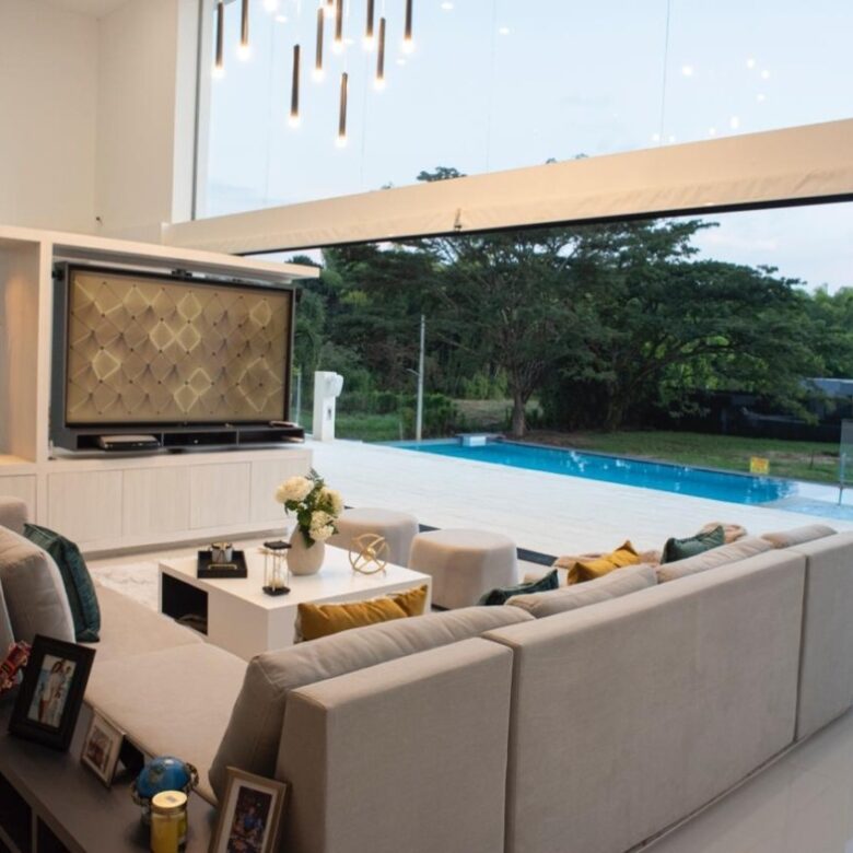 CASA ESPECTACULAR Y MODERNA