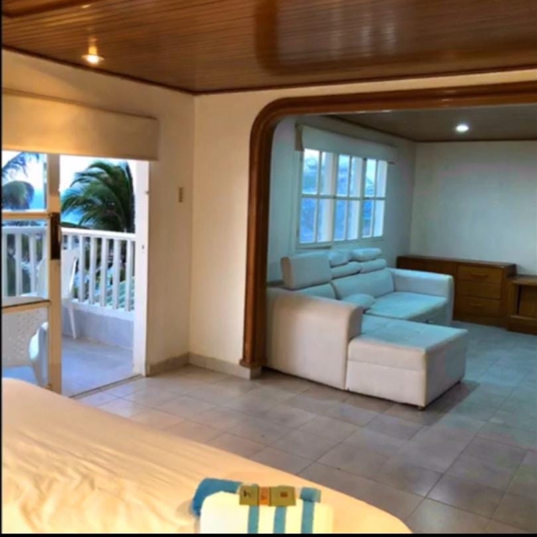 Casa en Altos de Pradomar via al Castillo de Salgar