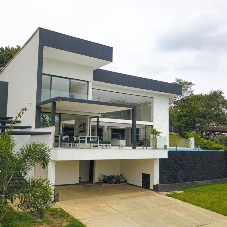 CASA EN MIRAVALLE JAMUNDI